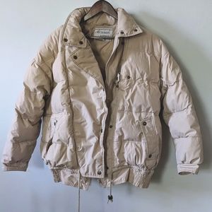 Richards & Jones Beige Puffer Jacket - Very Warm! Size S (Runs Larger). Vintage.